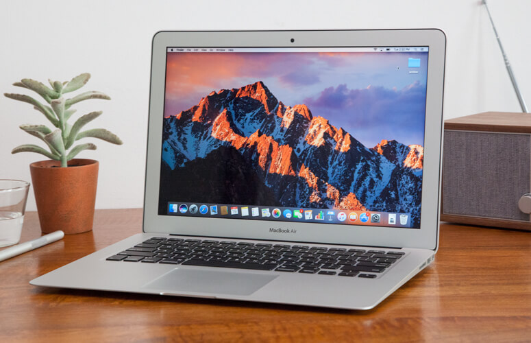 Apple will reportedly launch Arm-based MacBook Air and Pro laptops at ‘One More Thing’ event
